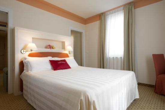 Cora Hotels Leon D'Oro CastellʼArquato Εξωτερικό φωτογραφία