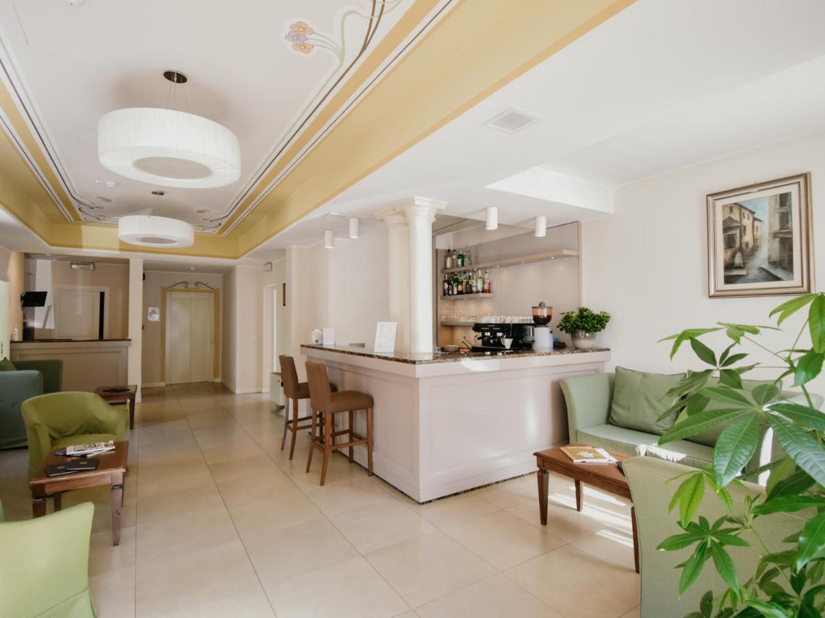 Cora Hotels Leon D'Oro CastellʼArquato Εξωτερικό φωτογραφία