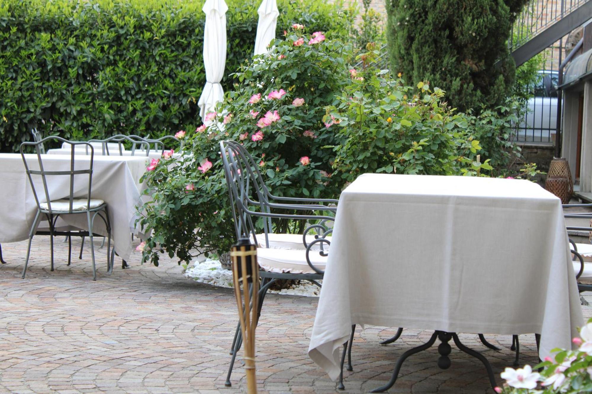 Cora Hotels Leon D'Oro CastellʼArquato Εξωτερικό φωτογραφία